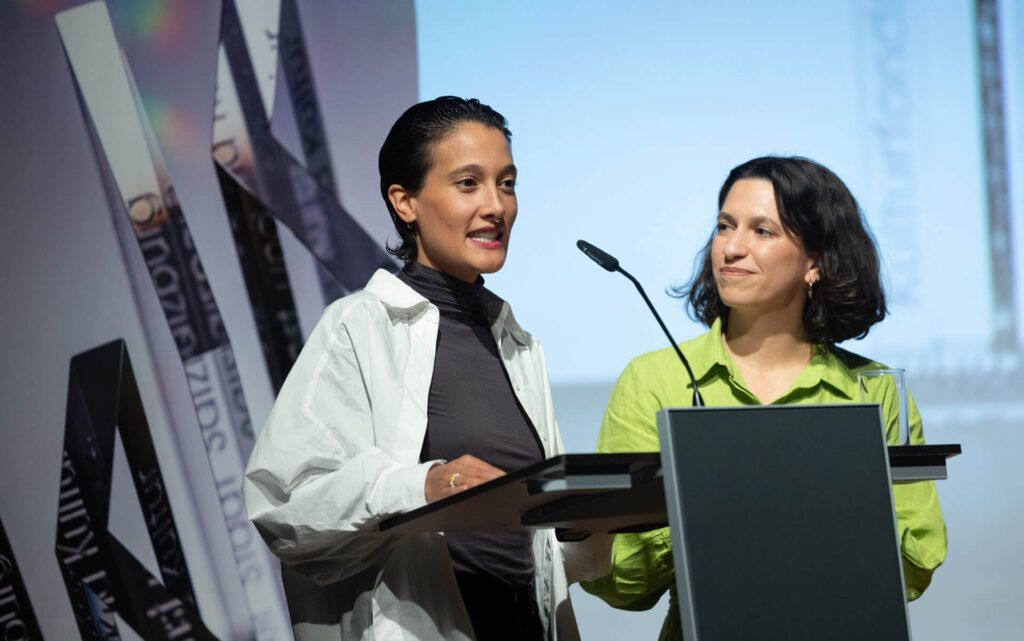 Kulturfonds Preisverleihung 2024 Farah Deen_Olivia Mitterhuemer (c) wildbild